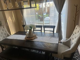 Dinning Table