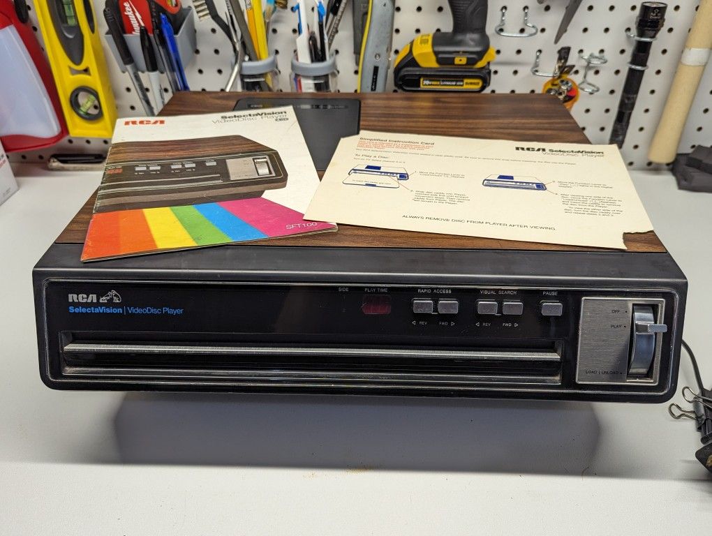 RCA SFT100 SelectaVision Video Disc Player (NOT Laserdisc)