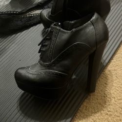 Black Heels Size 8