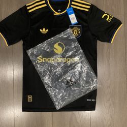 MANCHESTER UNITED JERSEY