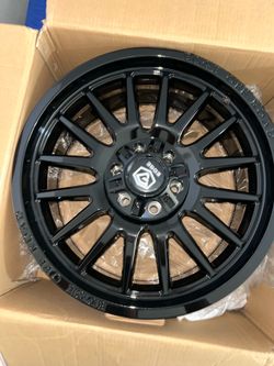 20” edge off road wheels. 33 el Tigre all terrain tires.