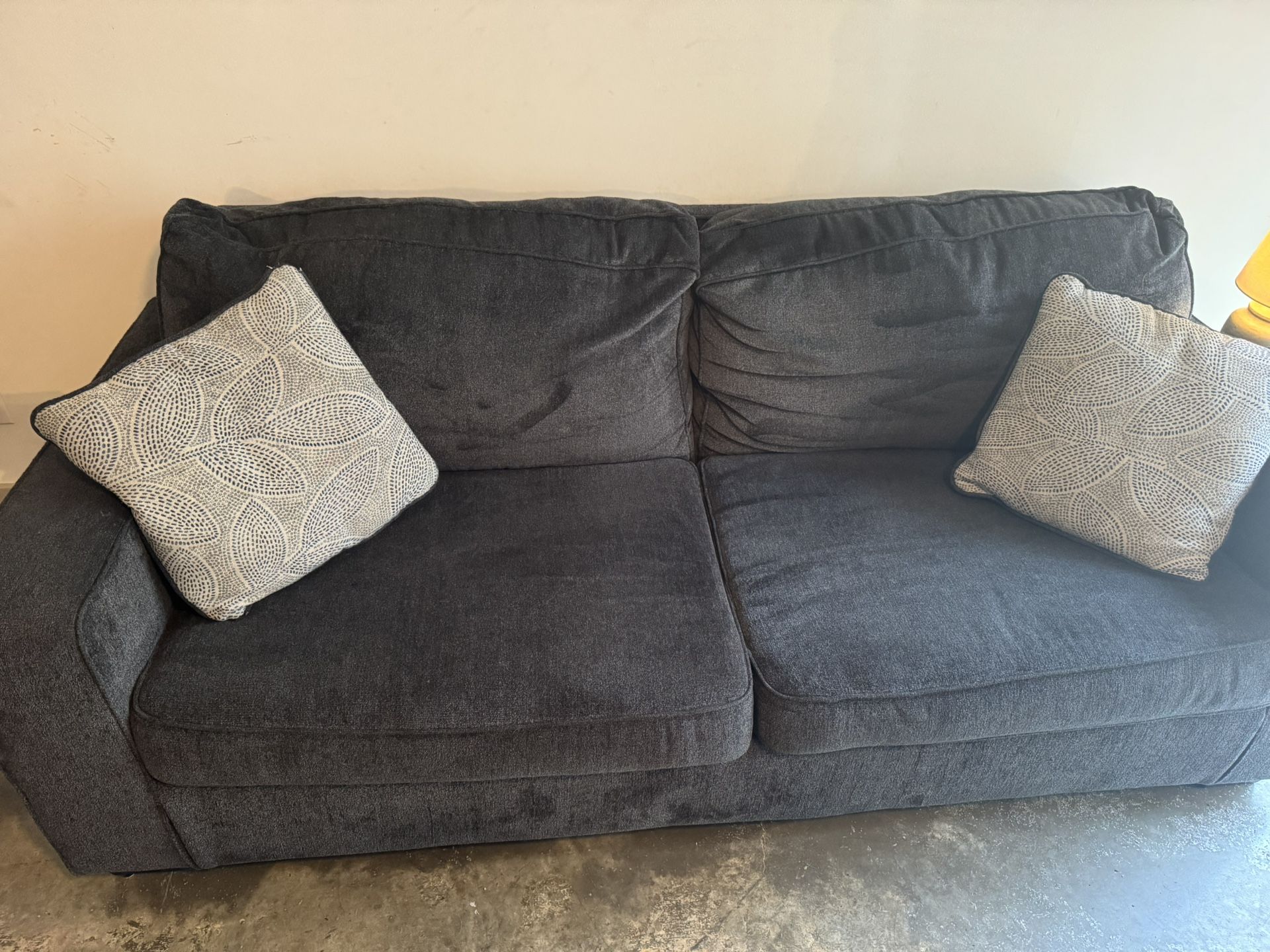Free Couch Good Condition 