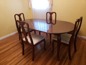 Dining Room table and 4 chairs