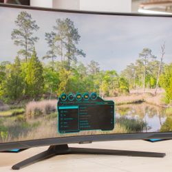 Samsung 4k Curved 165hz
