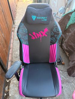 Gaming chair