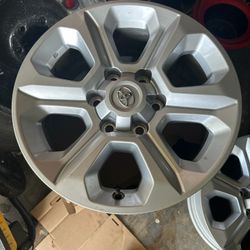 Toyota 4 runner Rims  