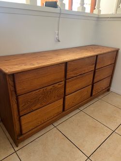 Dresser