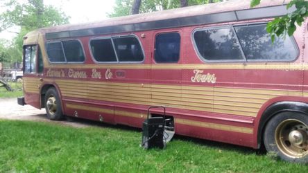 Bus trade for a nice car or truck or motorcycle or cash