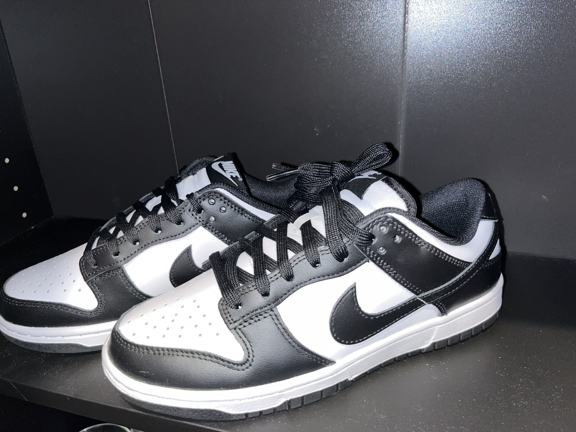 Women’s Panda Nike Sneakers 