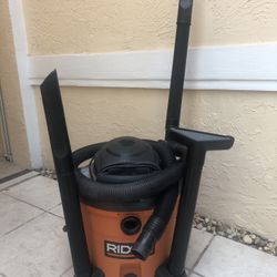 Rigid Shop Vac 12gal Clean