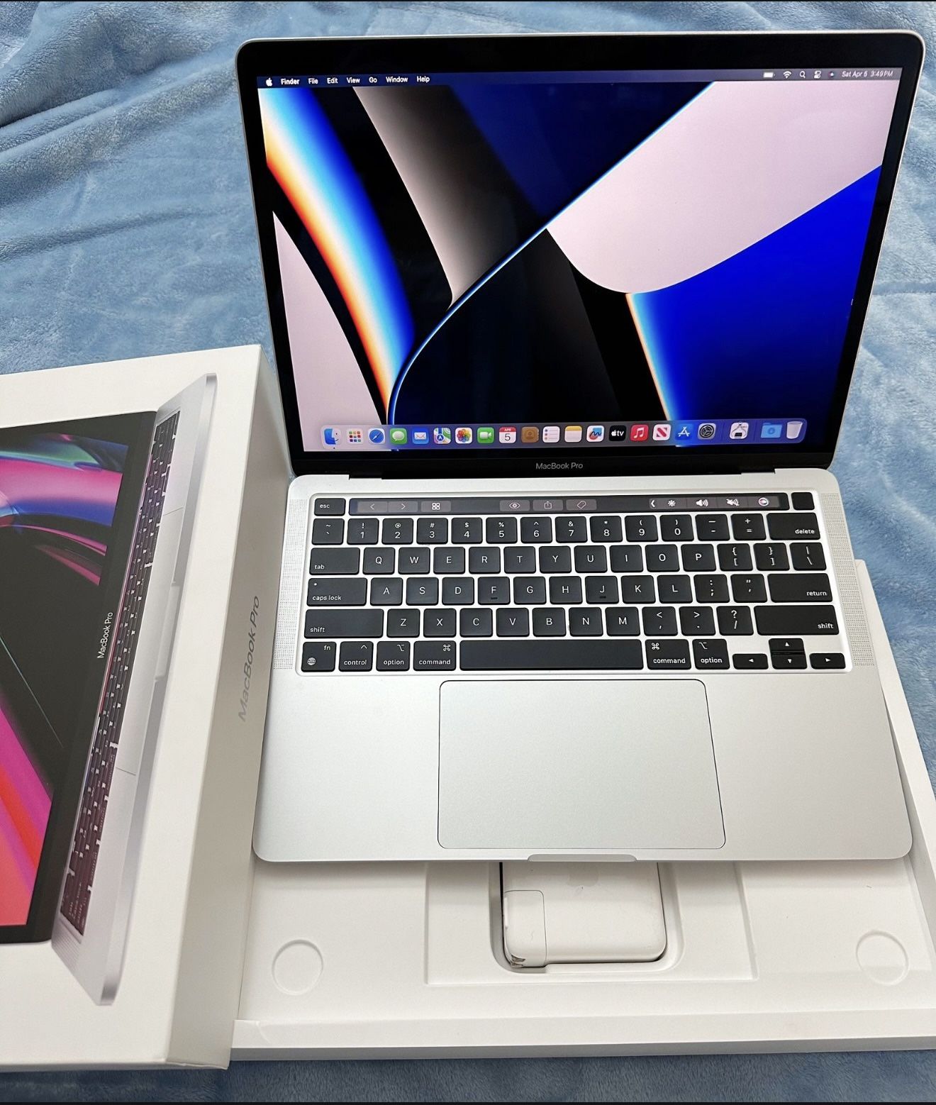 2020 13” MacBook Pro M1 8G