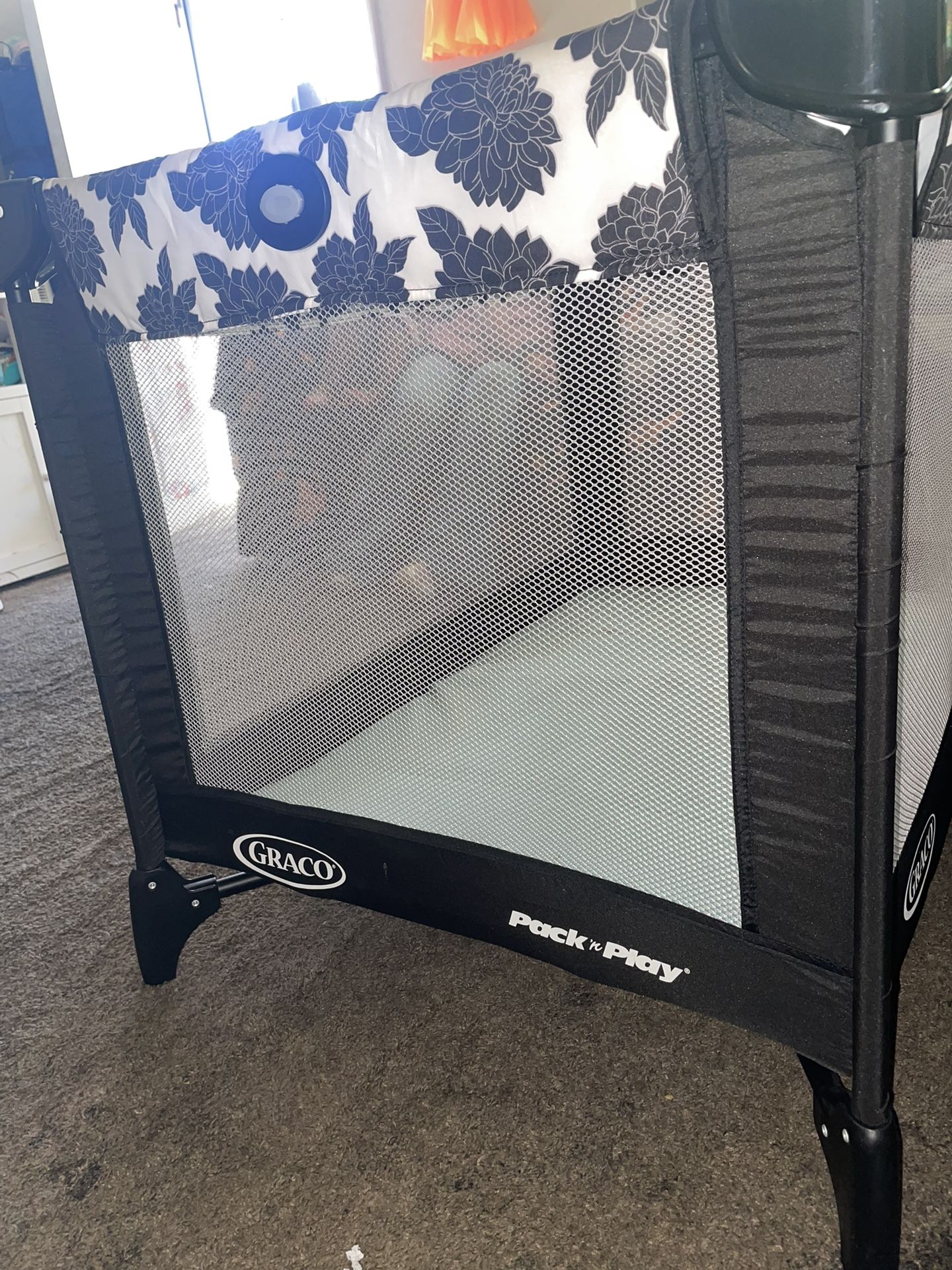 GRACO PACK N PLAY FOR BABY
