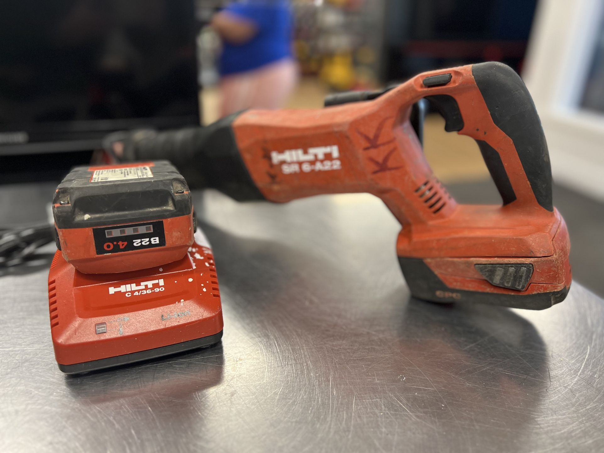 Hilti 21.6v Sawzall With 2 Batteries 152360 for Sale in Seattle, WA