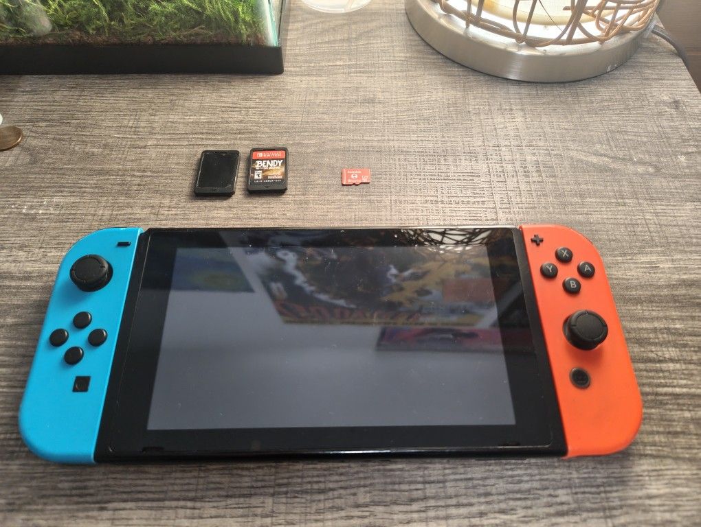 Nintendo Switch HAC-001(-01) With Games