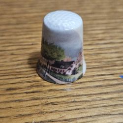 Barn/Landscape Porcelain Thimble Vintage