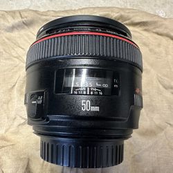 Canon EF 50mm f/1.2L USM Portrait Lens