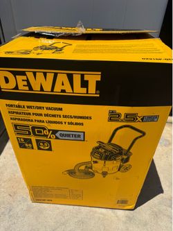 MX509: DEWALT Stealthsonic Quiet 12-Gallon 5.5 HP Corded Wet/Dry Shop Vacuum with Accessories Included