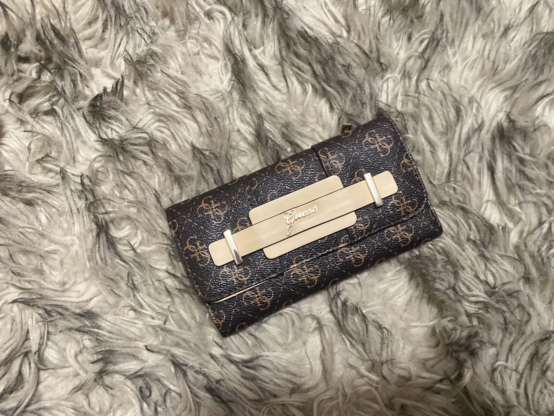 Guess wallet