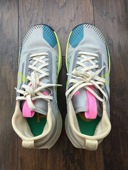 Women's Nike React Pegasus 4 trail shoes size 6.5