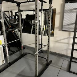 Squat Rack With Pulley Attachment 