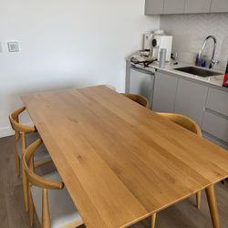 table and chairs