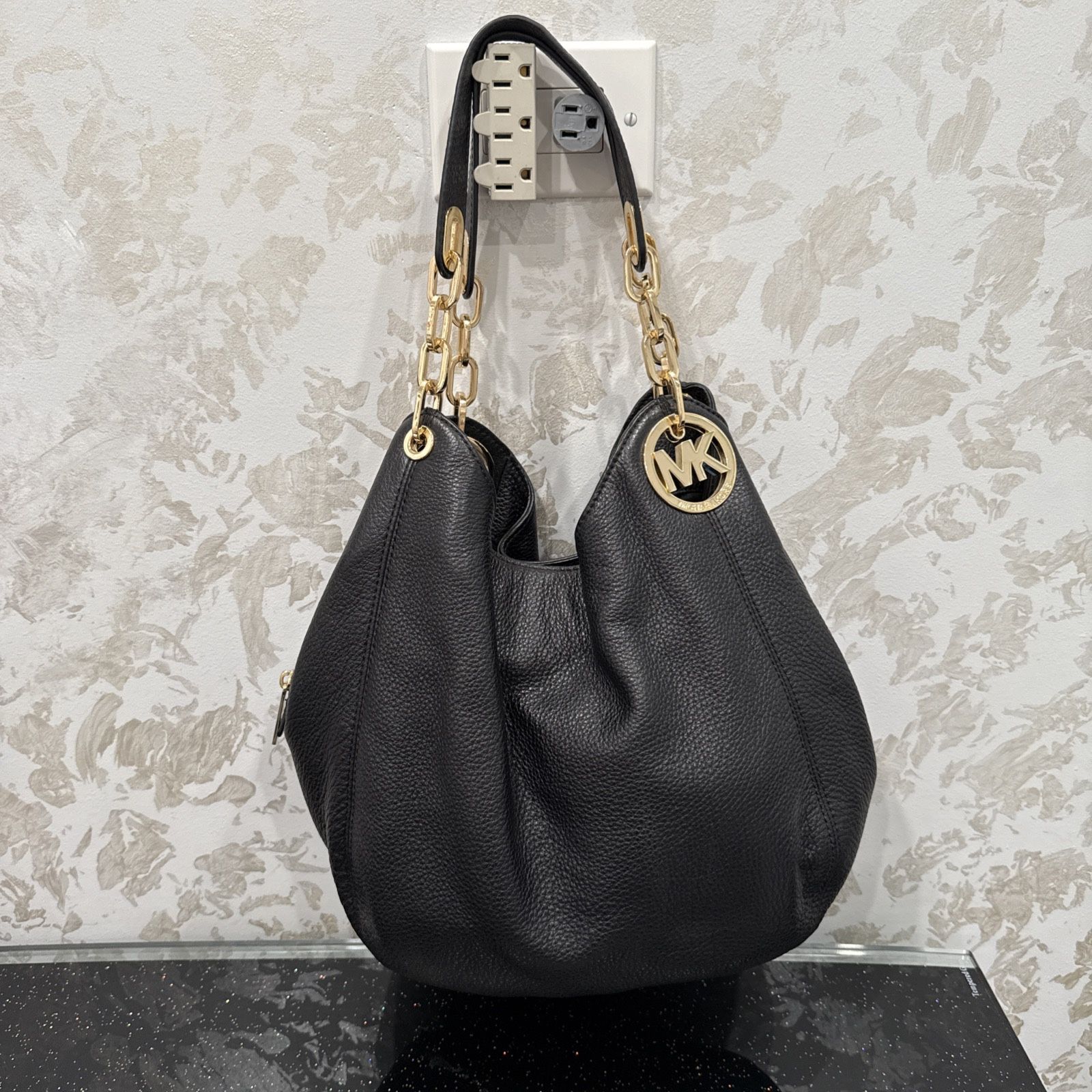 14x11x5 Leather Michael Kors Gulton Hand Bag Black PURSE Gold Details