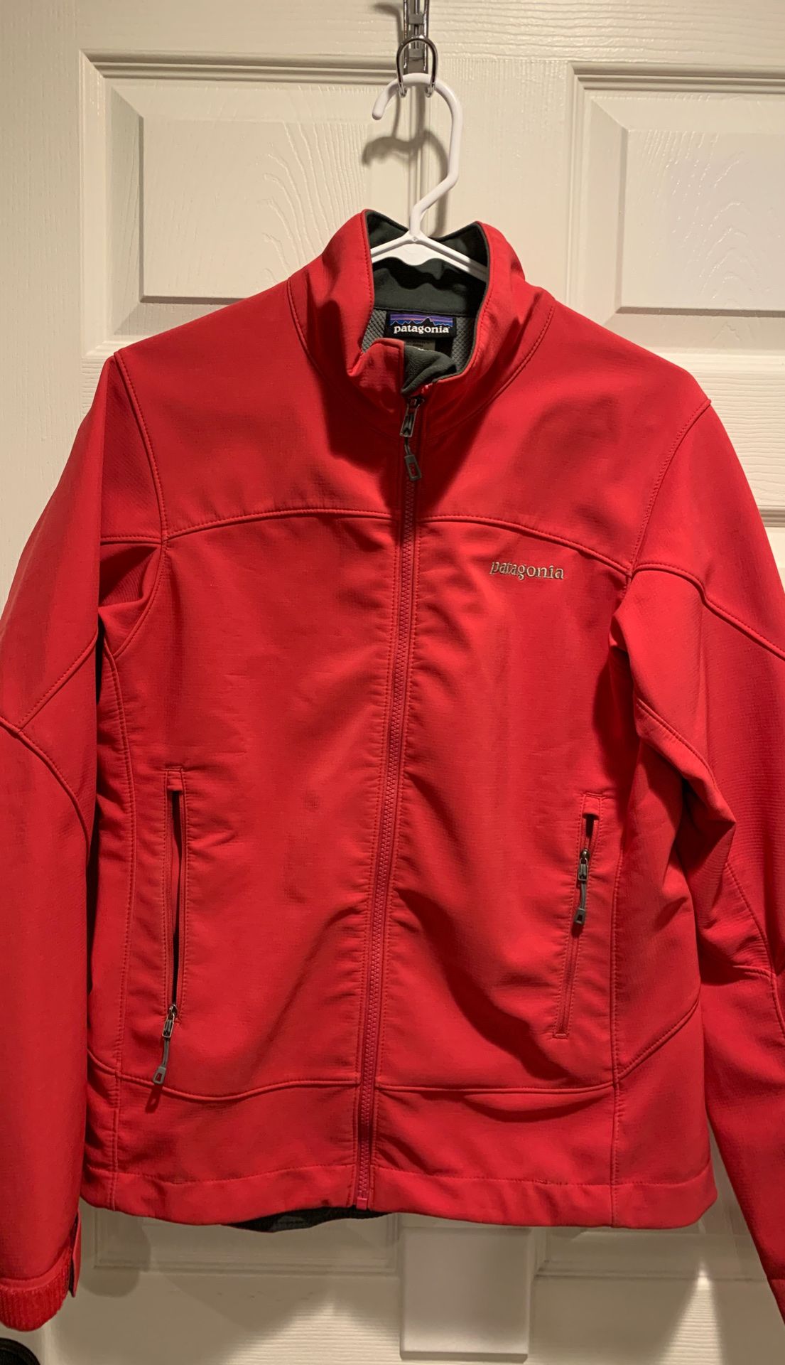 Patagonia jacket - women’s medium