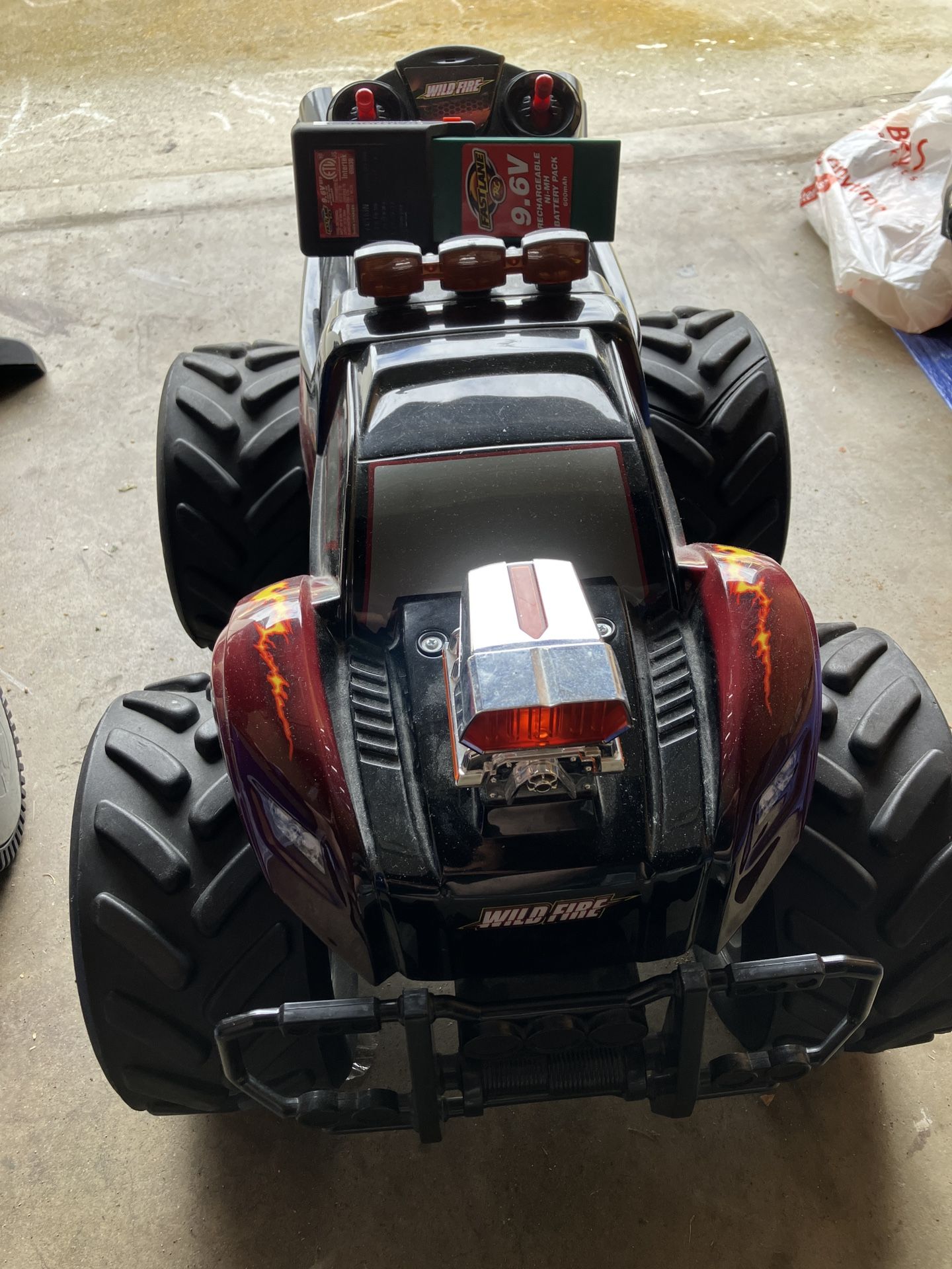 R/C Fast Lane Wildfire Remote Control Truck