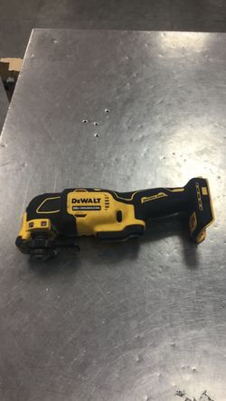 DEWALT 20V Brushless Oscillating Multi-Tool