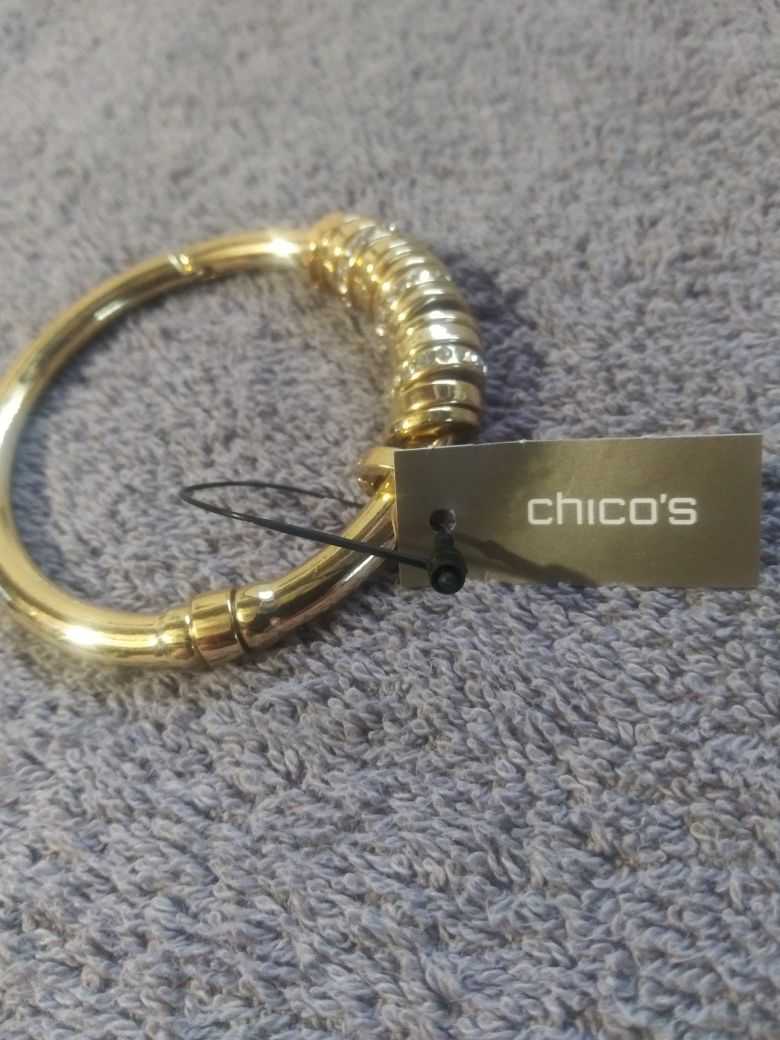 Chico's gold bracelet