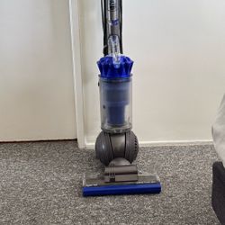 Dyson Animal 2 Total Clean Vacuum