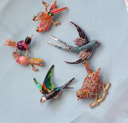 Brand NEW BIRD BROOCHES