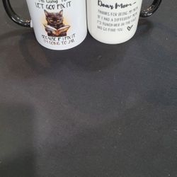 2 Small Coffe Cups 
