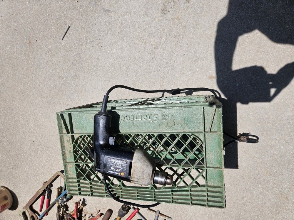 Black And Decker Corded Drill 50$
