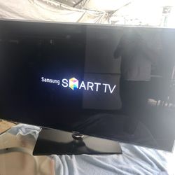 SAMSUNG TV 46 INCHES