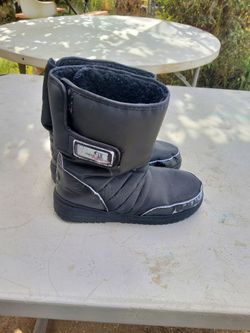 Boys Snow Boots Size 4