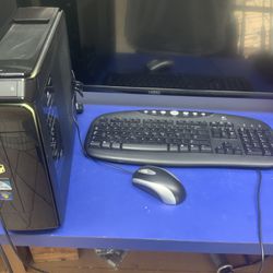 Gateway Desktop Windows 10 With Keyboard and Mouse. Monitor not included
