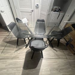 Dinning table + Chairs