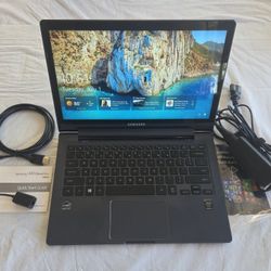 Samsung ATIV Book 9 Plus 13.3" i7 2.5Ghz 8Gb RAM 256Gb SSD NP940X3K-K02US