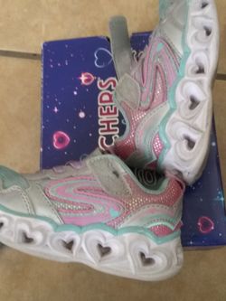 Gently Used Girls Light Shoes
