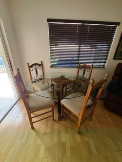 Glass table With Chairs