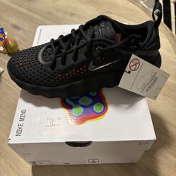 Nike Mind 002 ‘Black Chrome’