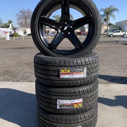 20x9.5 Factory Reproduction FR77 Gloss Black
