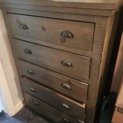 5 Drawer Dresser