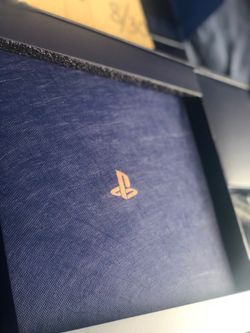 PlayStation 4 Pro  500 Million Limited Edition: Unboxing 