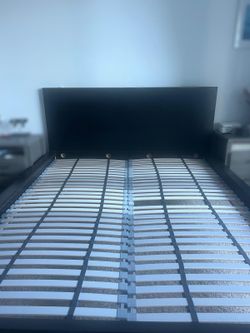 Bed frame - queen size