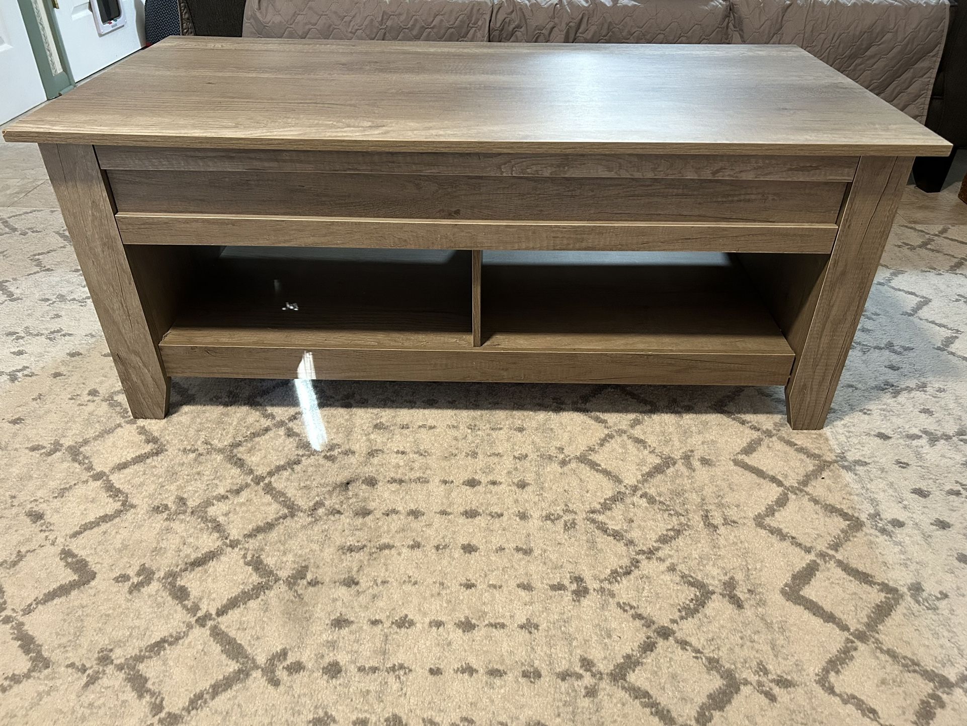 Lift Up For Storage Coffee Table 