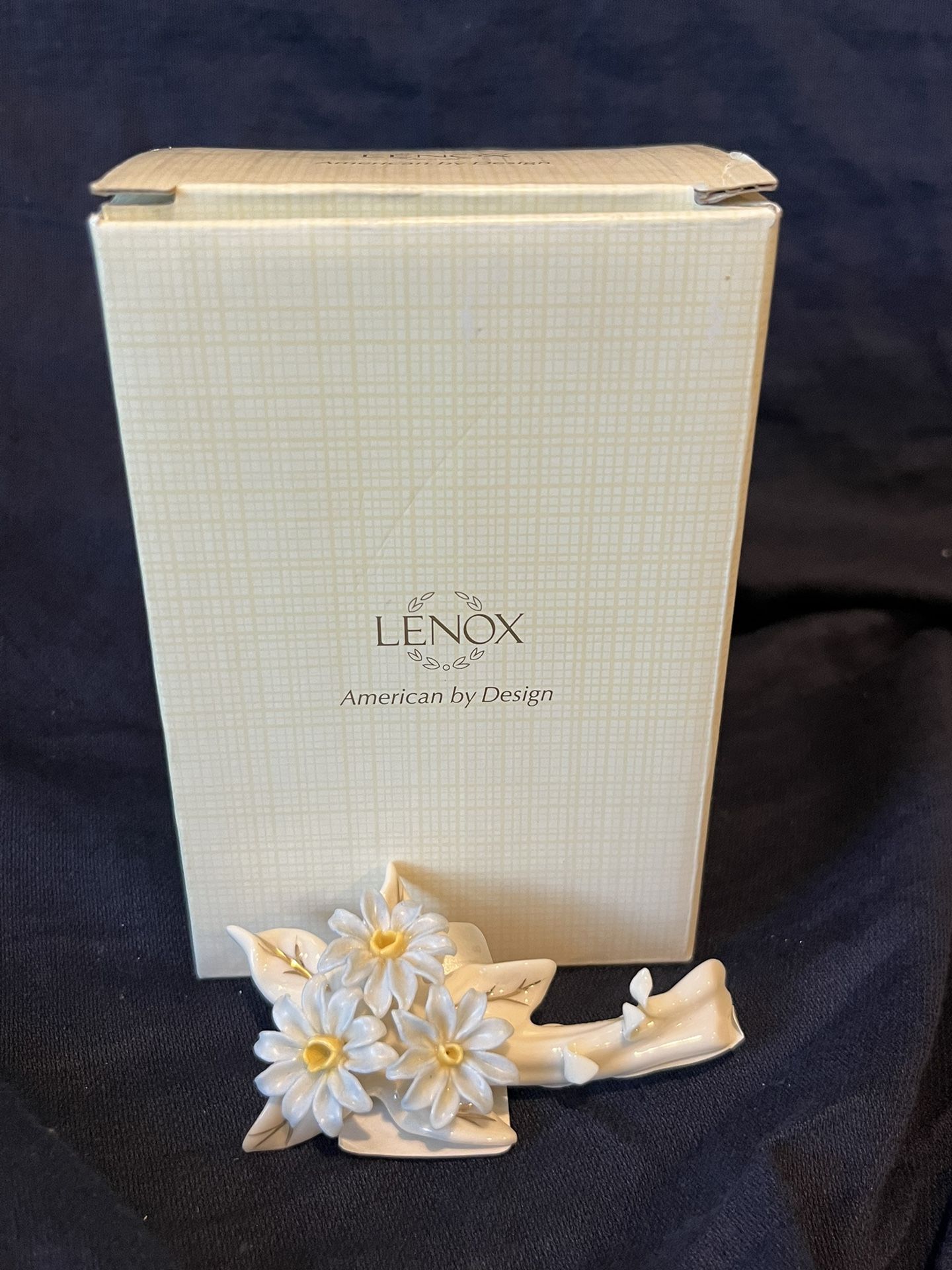 Lenox Chrysanthemum Flower Pin Brooch New 