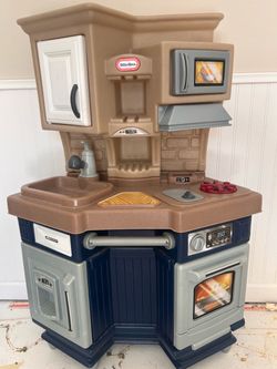 Little Tikes Kids Play Kitchen Set