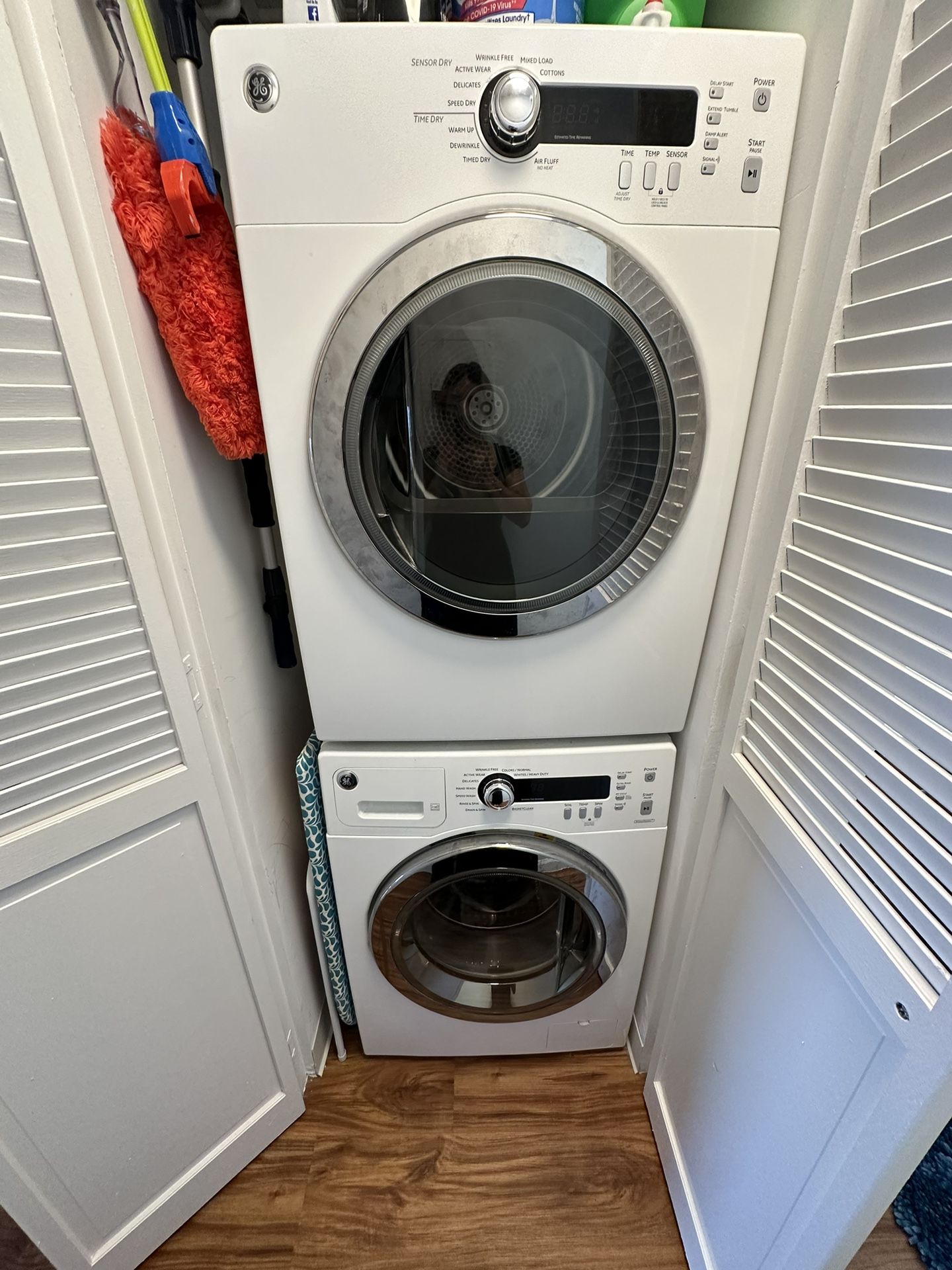 GE Stackable Electric Washer And Dryer Set